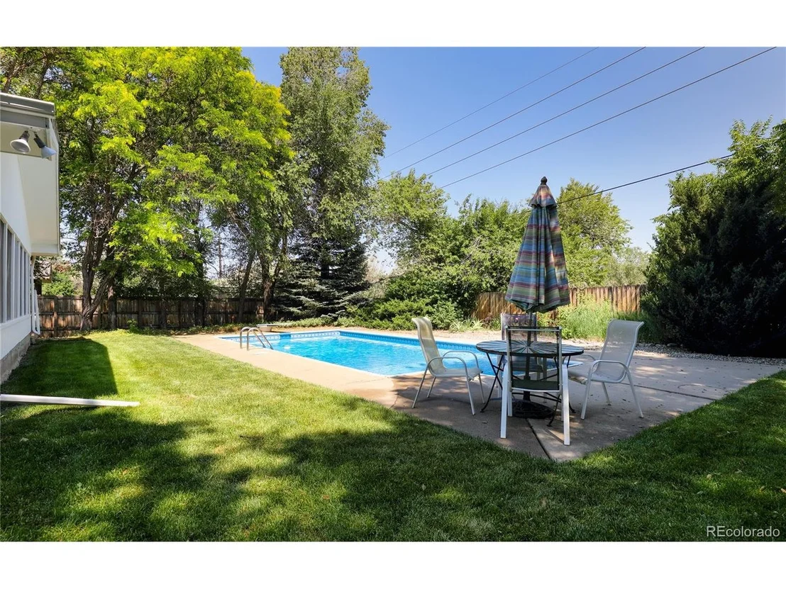 Photo of 6985 Harvest Rd