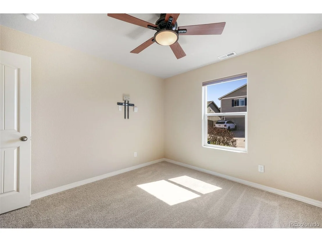 Photo of 7704 Cruzer Hts