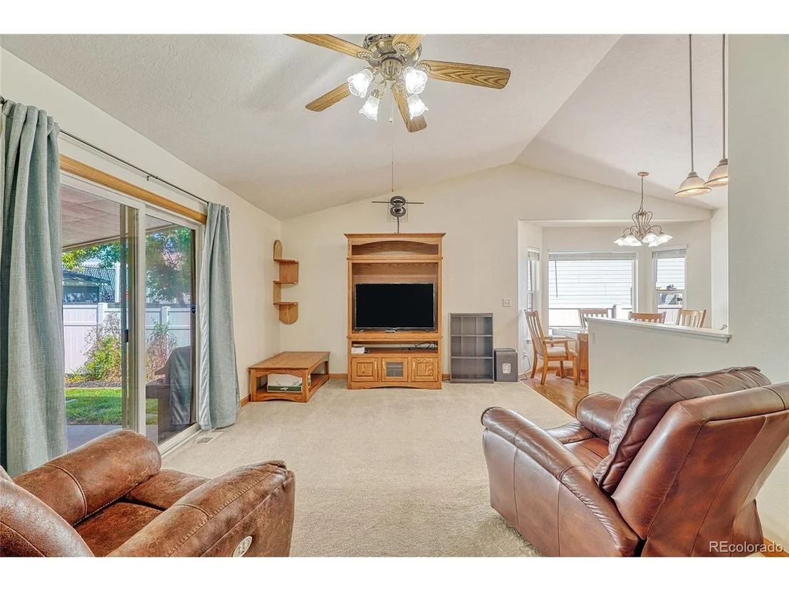 Photo of 311 52nd Ave
