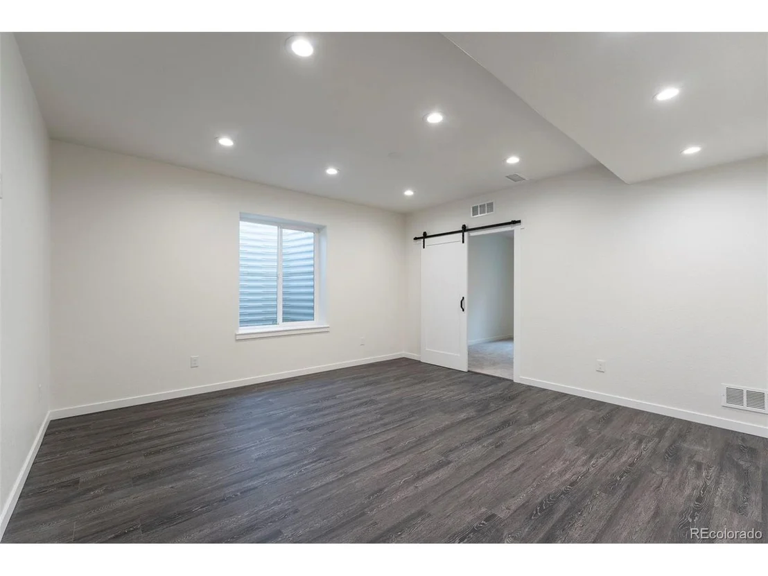 Photo of 4211 Riverwalk Cir