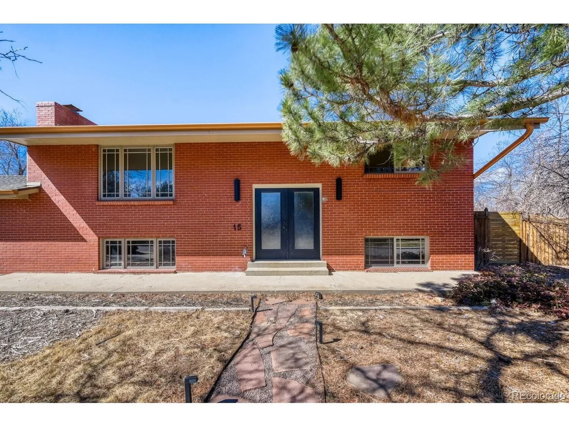 Photo of 15 Pawnee Dr
