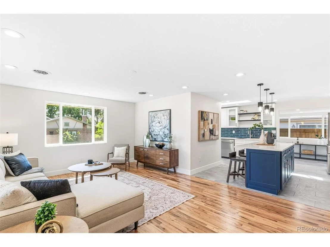 Photo of 3100 W Denver Pl