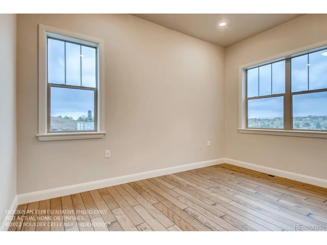 Photo of 886 Quarry Cir