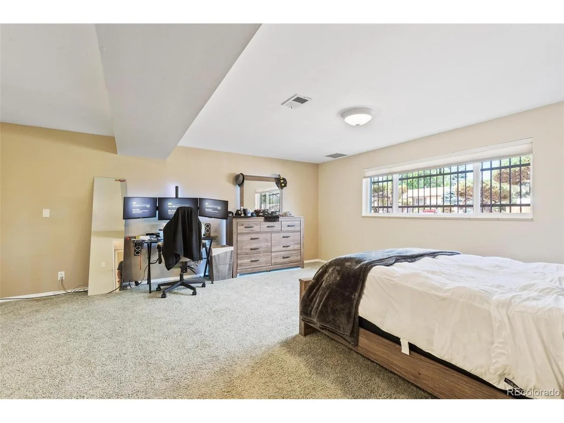 Photo of 1202 W 100th Pl