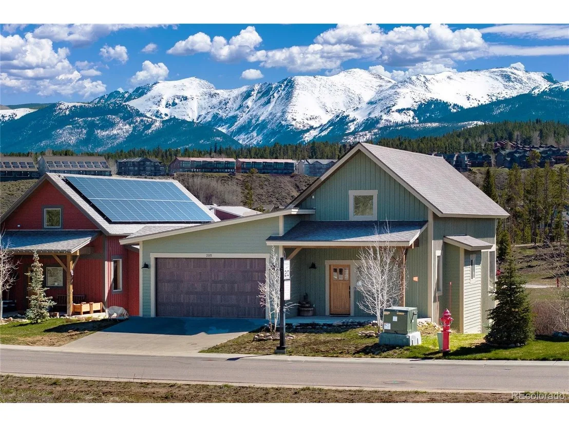 Photo of 205 Elk Ranch Rd