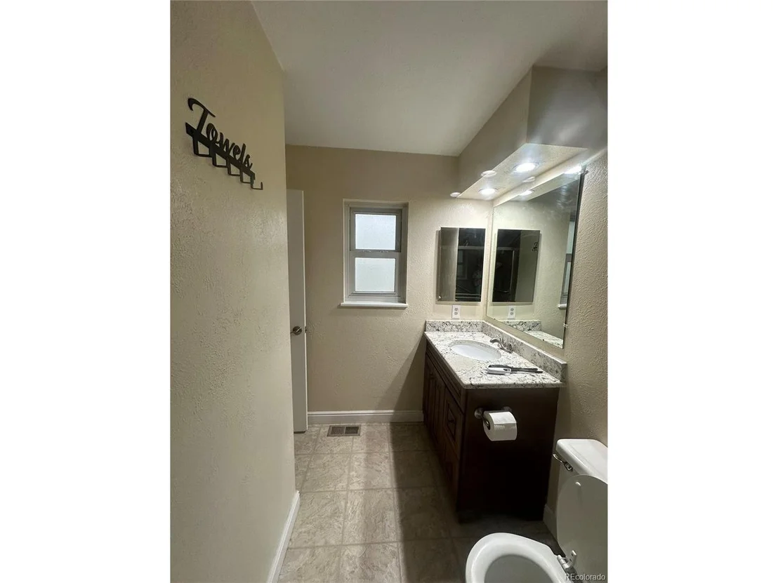 Photo of 203 Cypress Cir