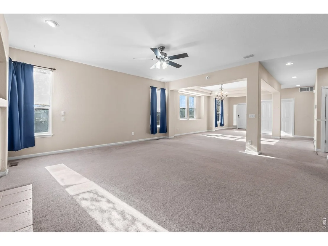 Photo of 512 Tumbleweed Dr