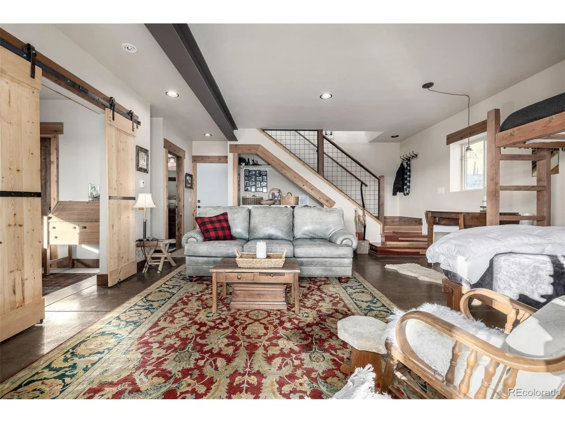 Photo of 405 Concord Dr