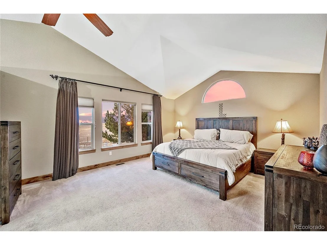 Photo of 855 Gregory Cir