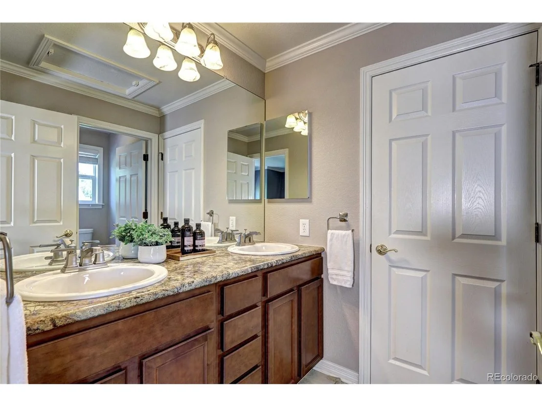 Photo of 5514 W Prentice Cir