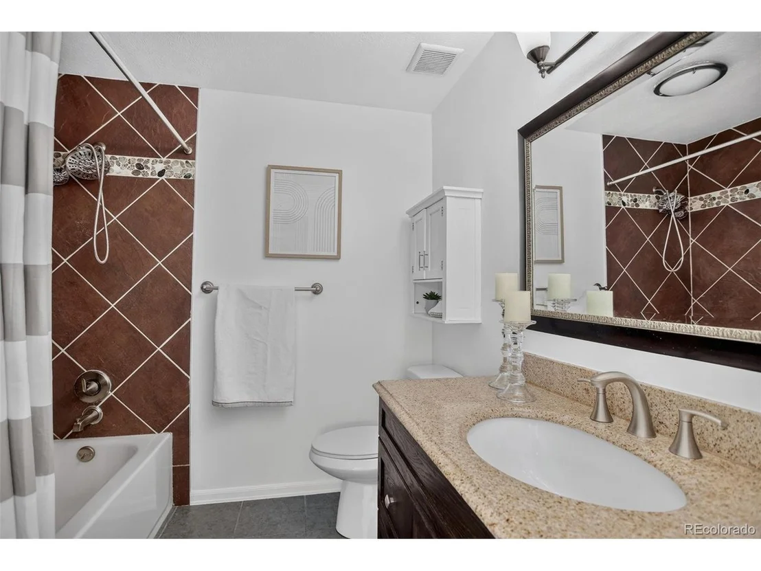 Photo of 13789 Omega Cir
