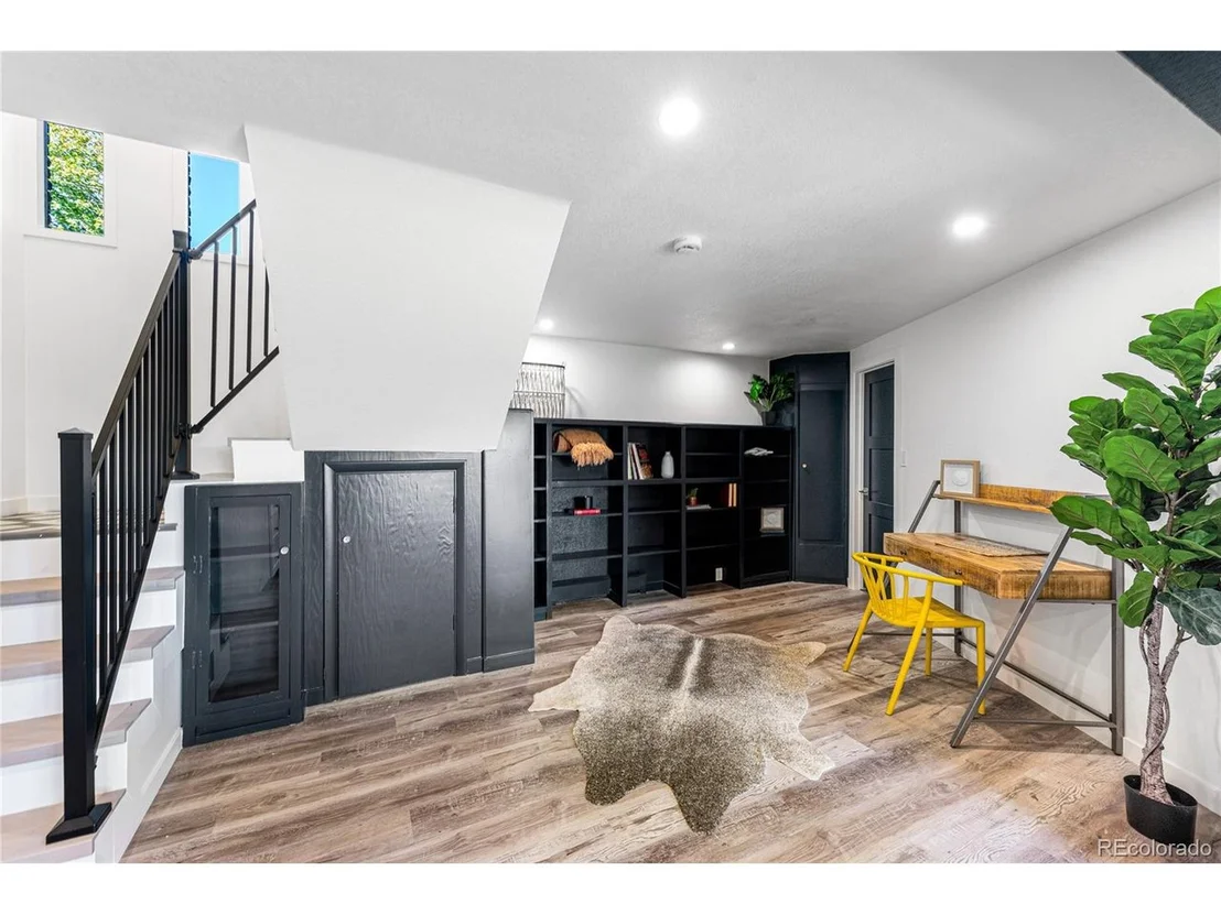 Photo of 1401 Hillside Dr