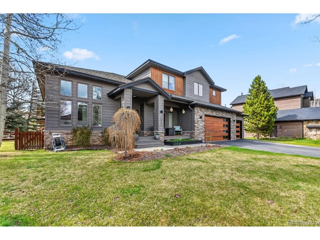 Photo of 1532 Legend Lake Cir