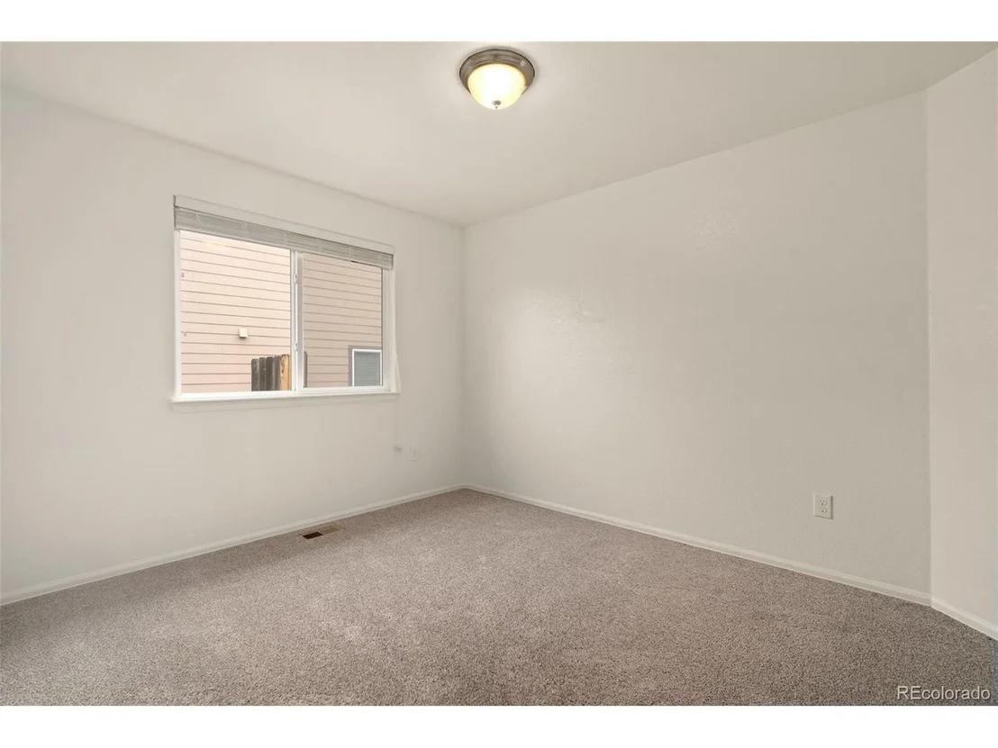 Photo of 2933 Alpine Ave