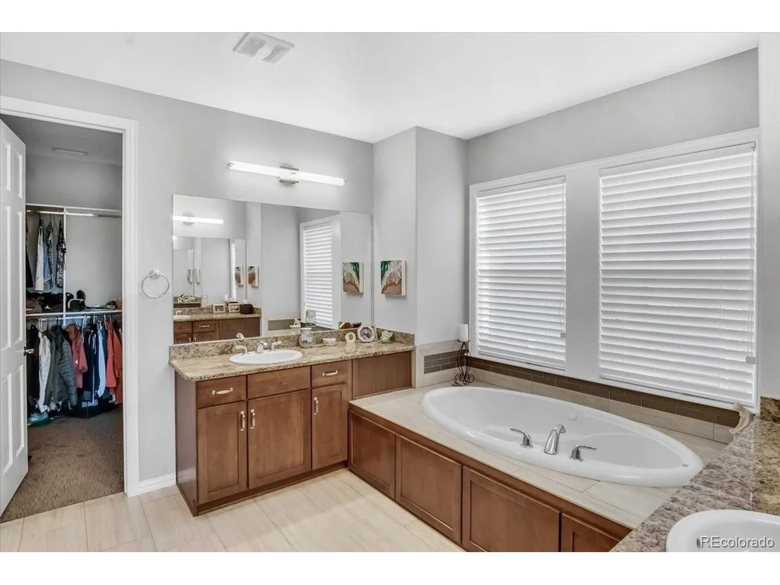 Photo of 288 Maplehurst Pt
