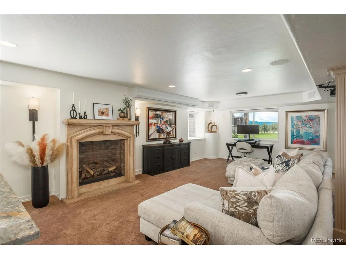 Photo of 1339 Castlepoint Cir