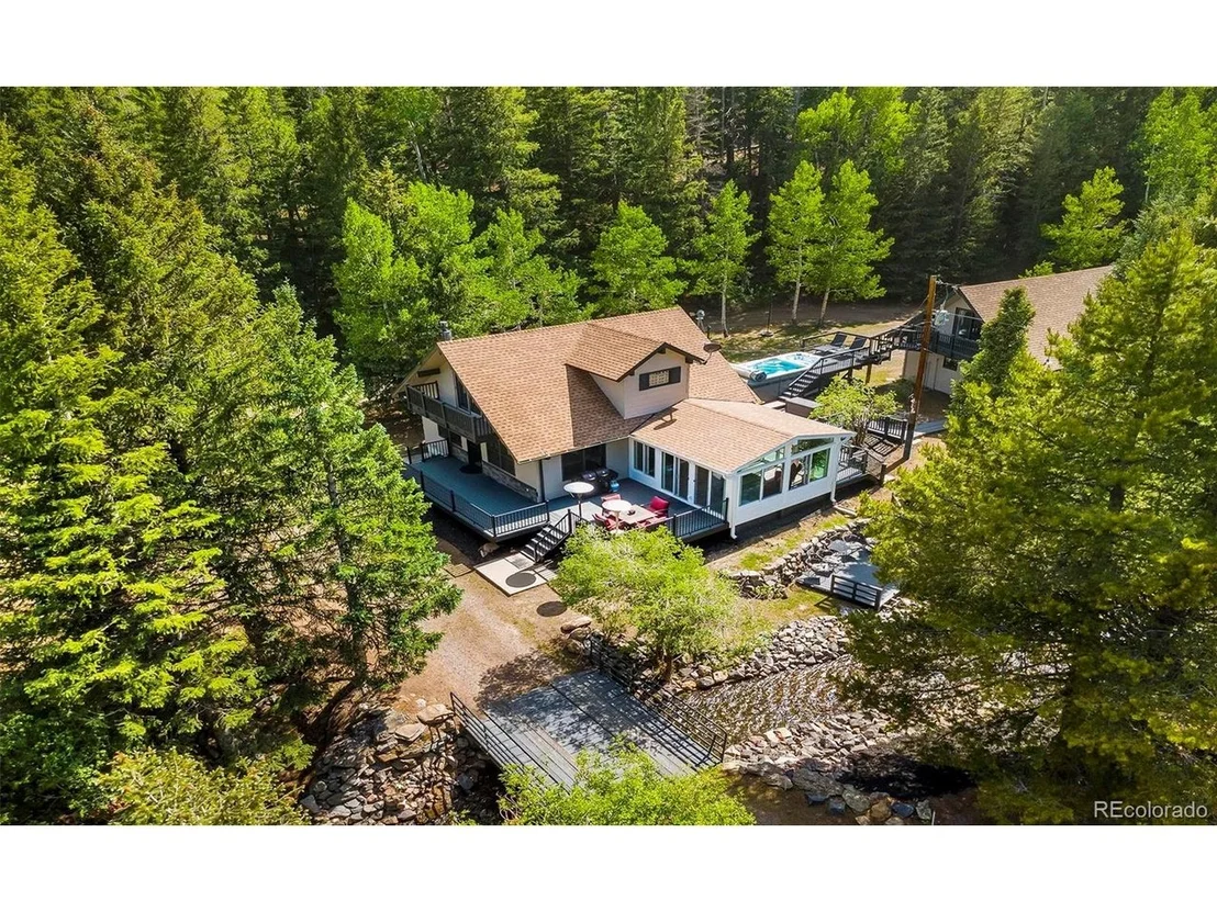 Photo of 1064 Apex Valley Rd