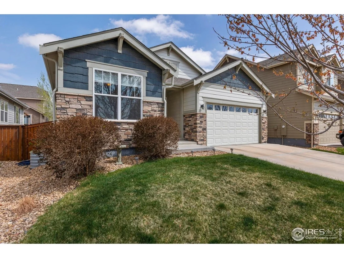 Photo of 850 Prairiestar Dr