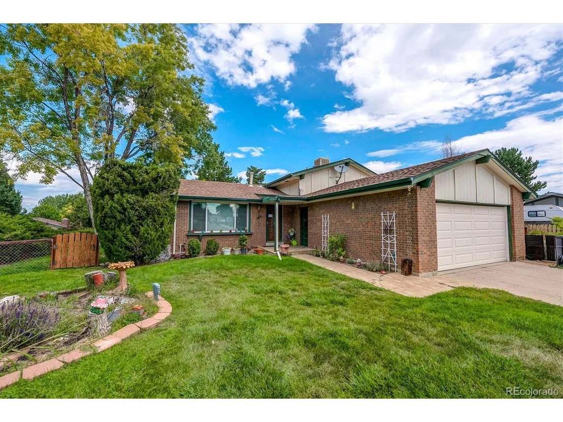Photo of 7841 Dover Ct