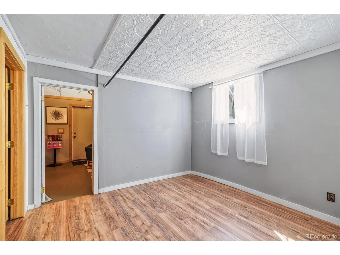 Photo of 104 N 3rd St
