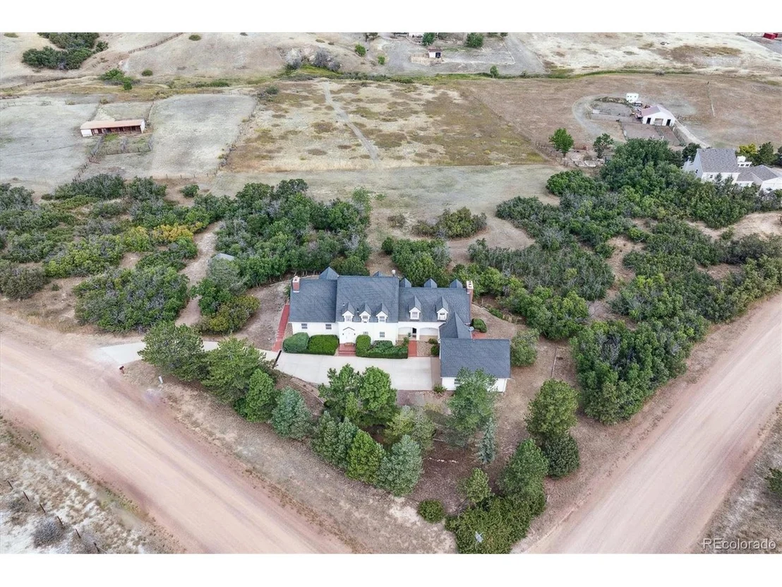 Photo of 7439 Cheyenne Dr