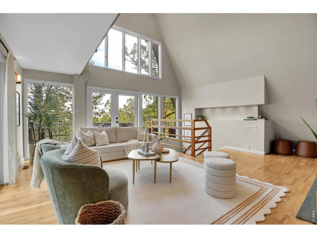 Photo of 28 Pine Brook Rd