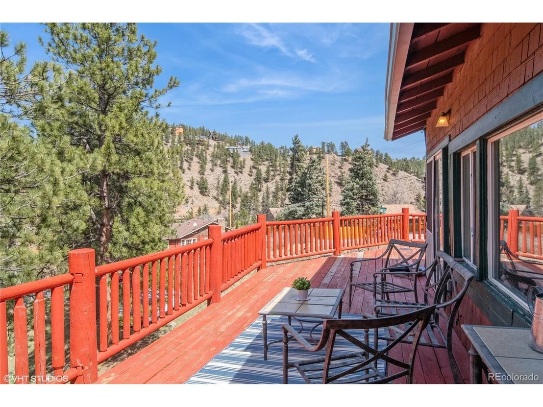 Photo of 3439 Burnham Dr