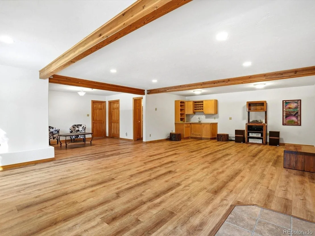 Photo of 8220 Iowa Gulch Rd