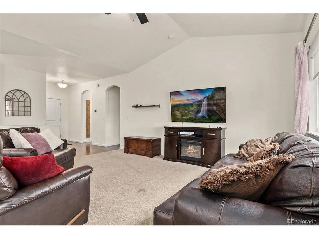 Photo of 1204 Sunrise Cir