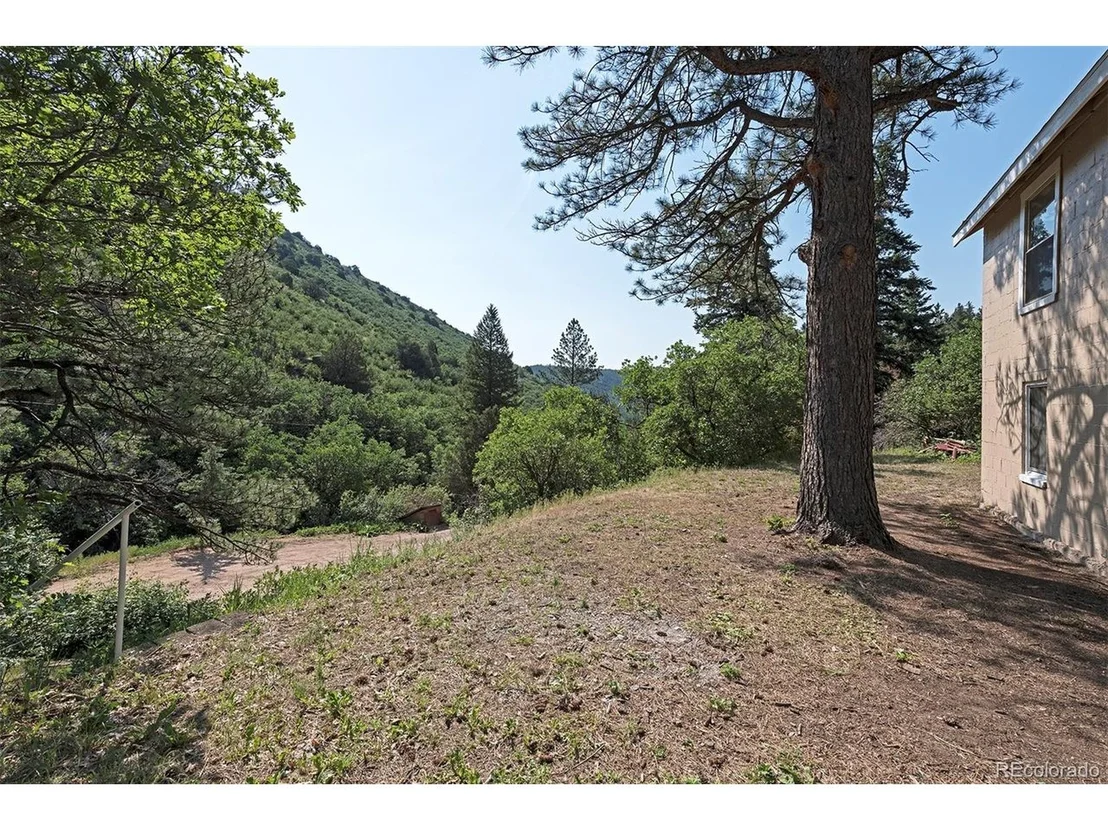 Photo of 2177 Hidden Valley Rd