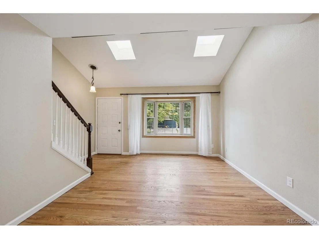 Photo of 6687 Devinney Ct