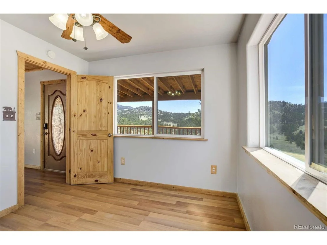 Photo of 70 Elk Cir