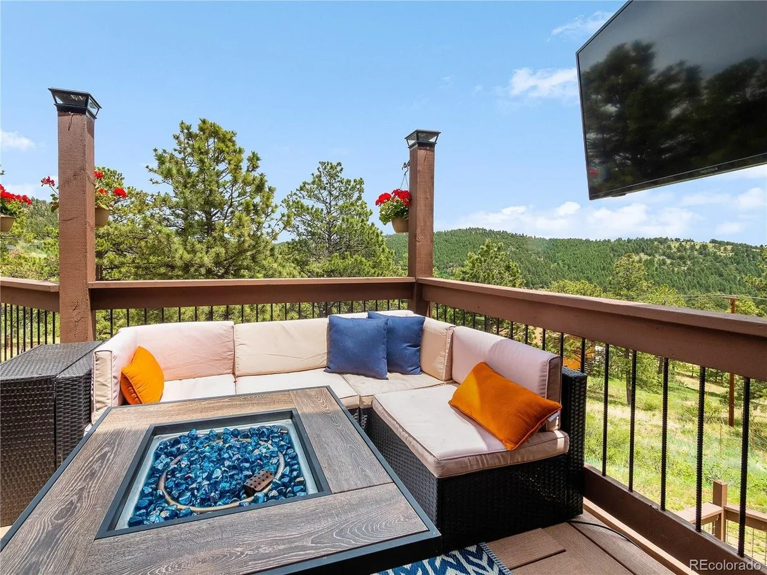 Photo of 237 Panorama Dr