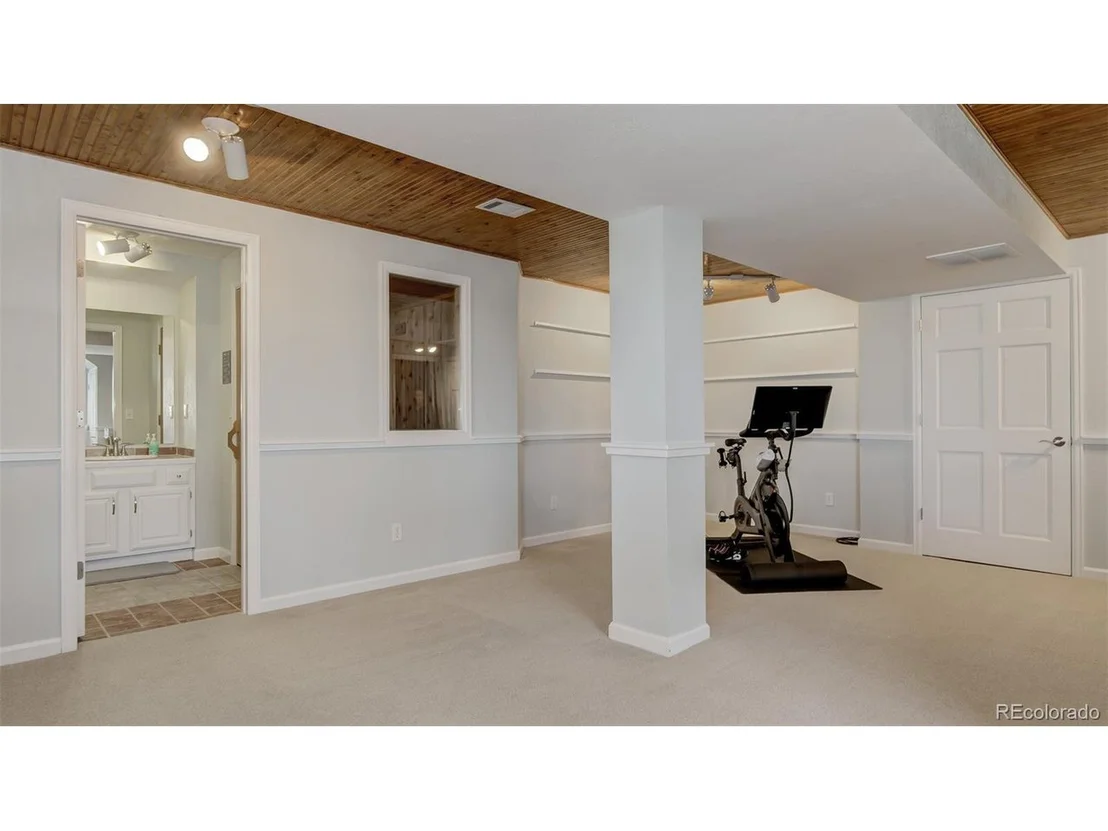 Photo of 1494 Deerpath Rd