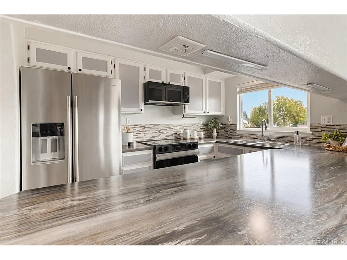 Photo of 216 Jefferson Dr