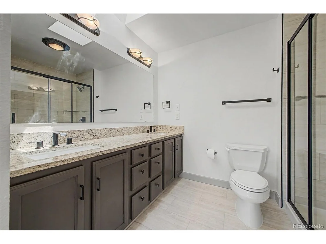 Photo of 2823 Humboldt Cir