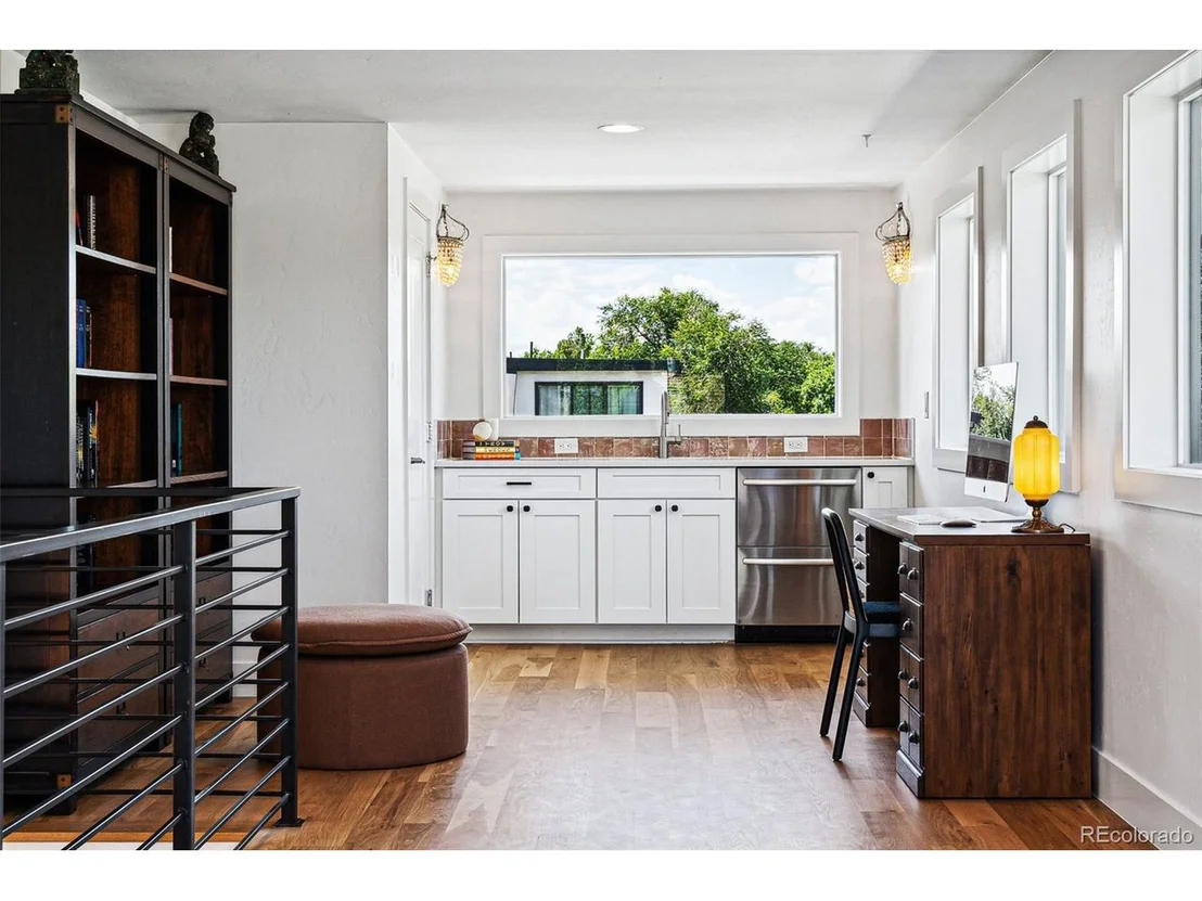 Photo of 2400 Lowell Blvd