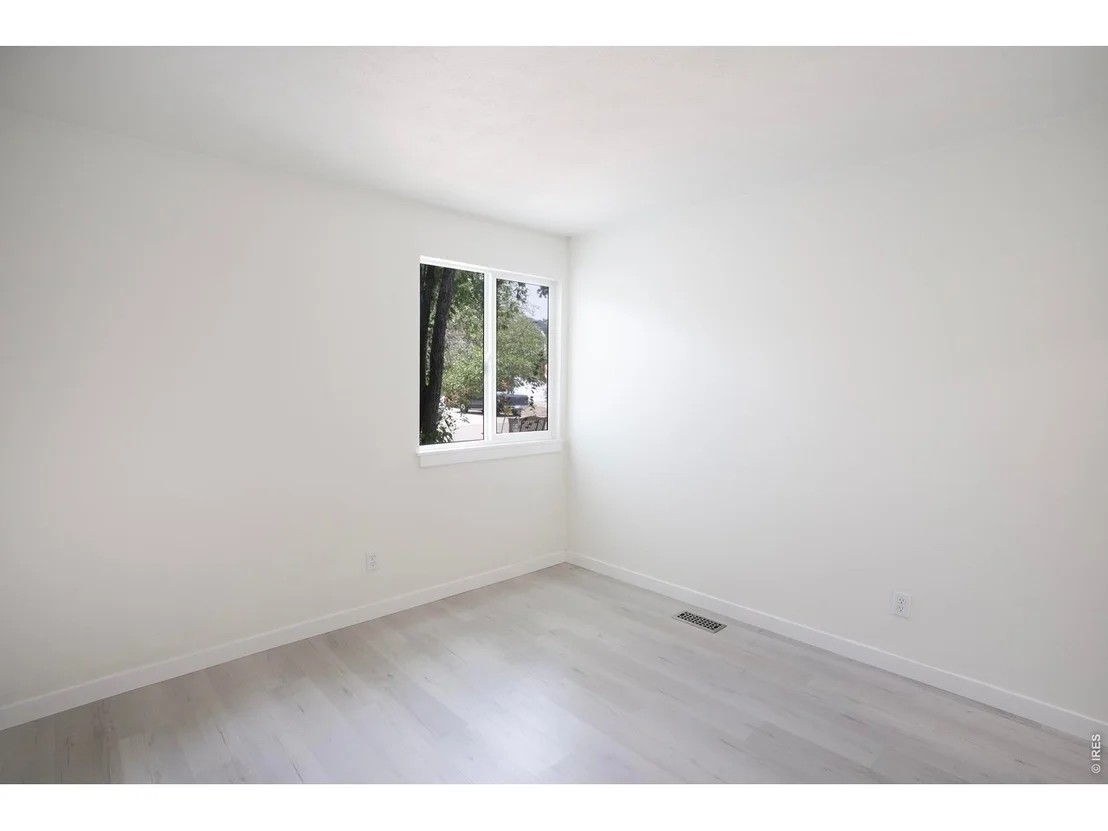 Photo of 1009 Townley Cir