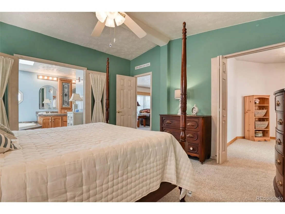 Photo of 1011 W Bison Creek Trl