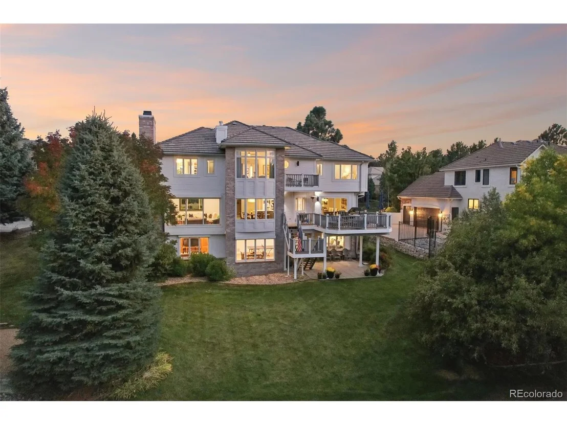 Photo of 8521 Colonial Dr