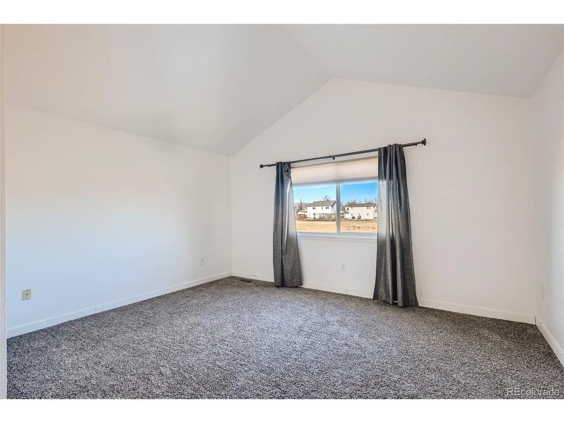 Photo of 4117 W 62nd Pl