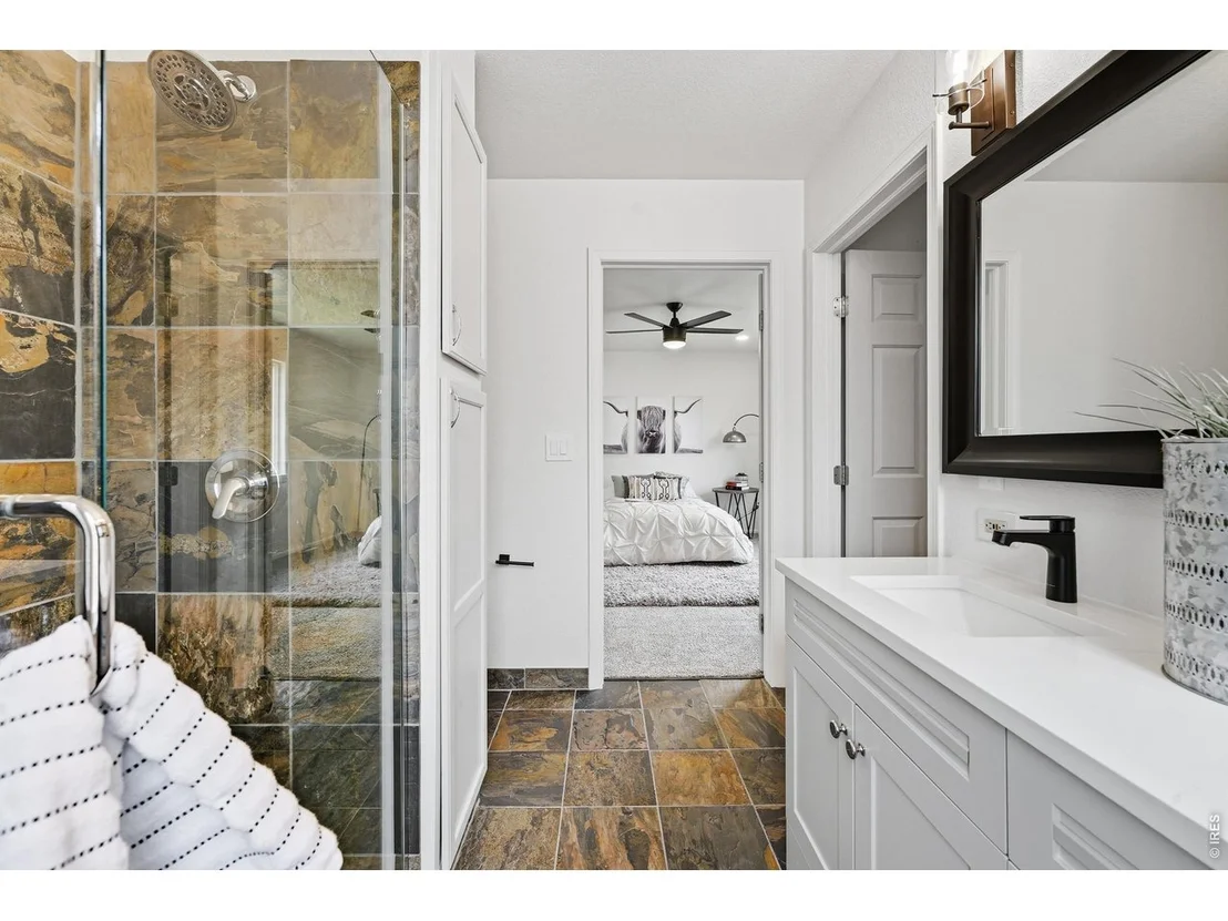 Photo of 2525 50th Ave