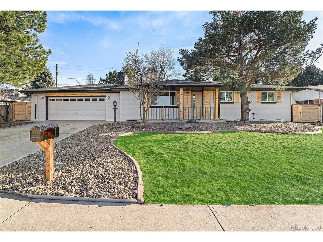 Photo of 8236 W 71st Pl