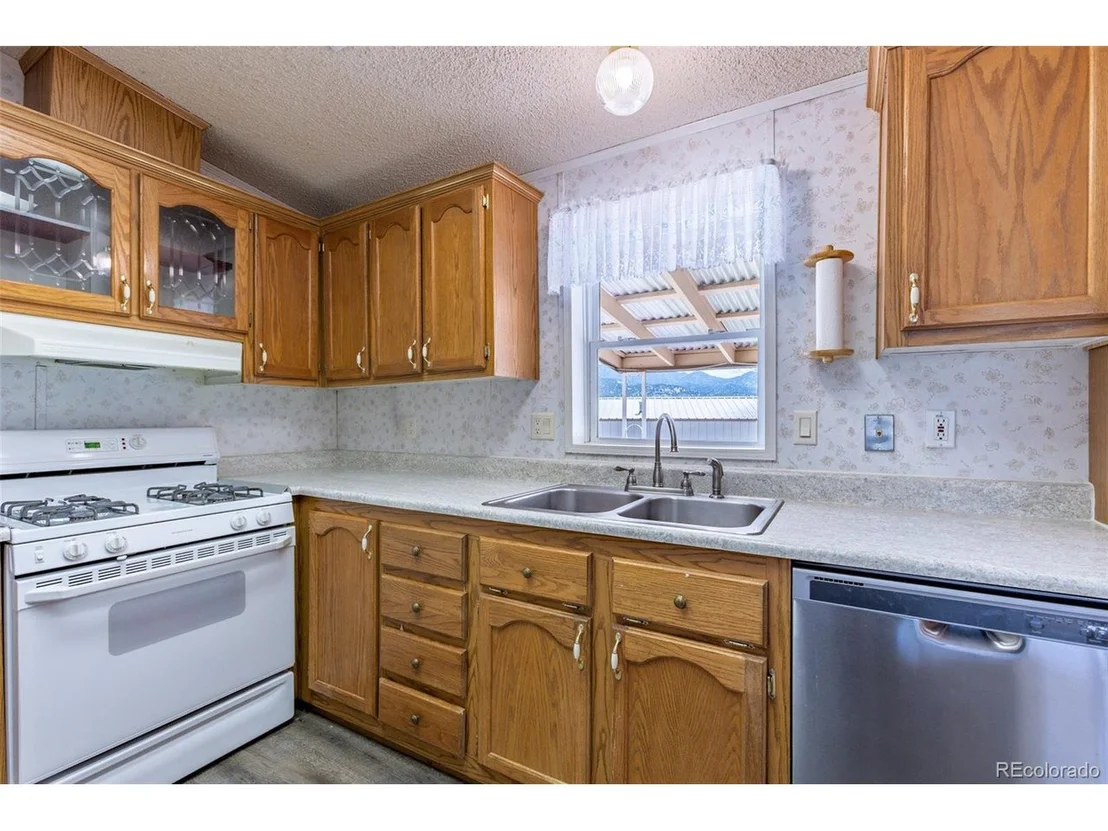 Photo of 246 Loop Dr