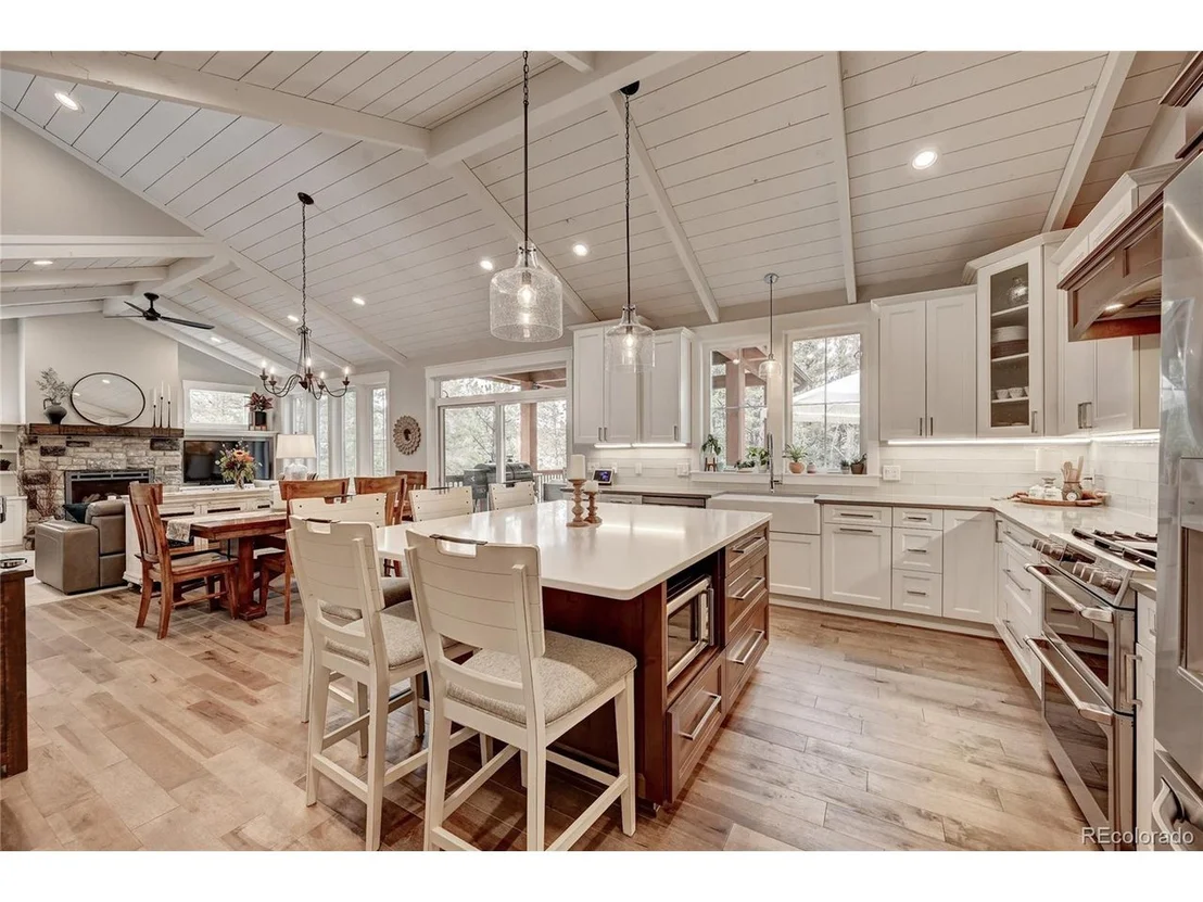Photo of 3377 Bronco Ln