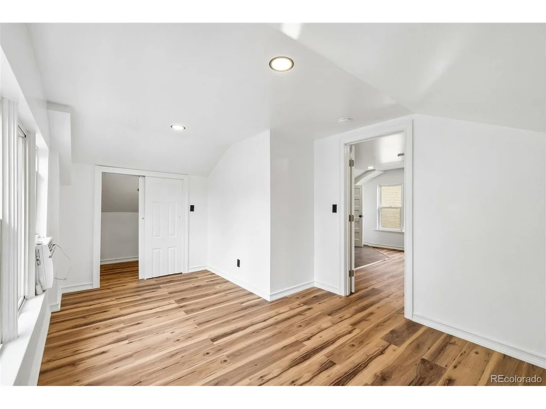 Photo of 1327 Monroe St