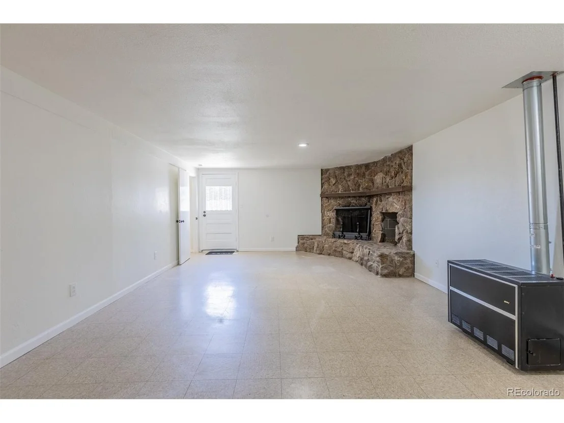 Photo of 9929 Appletree Pl