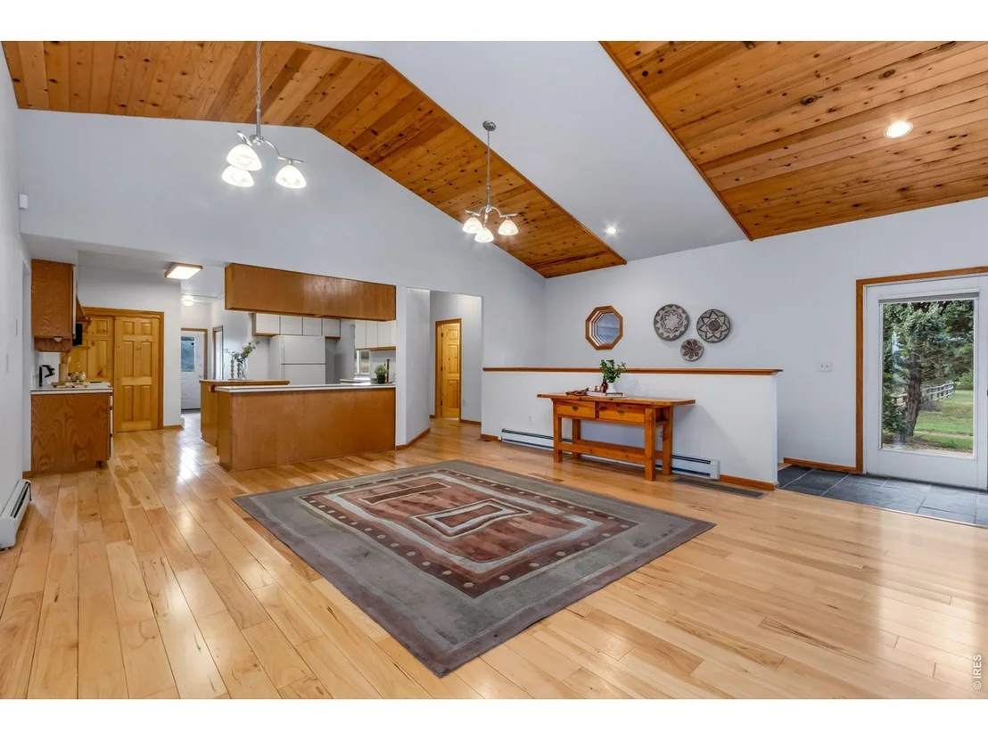 Photo of 400 Gait Cir
