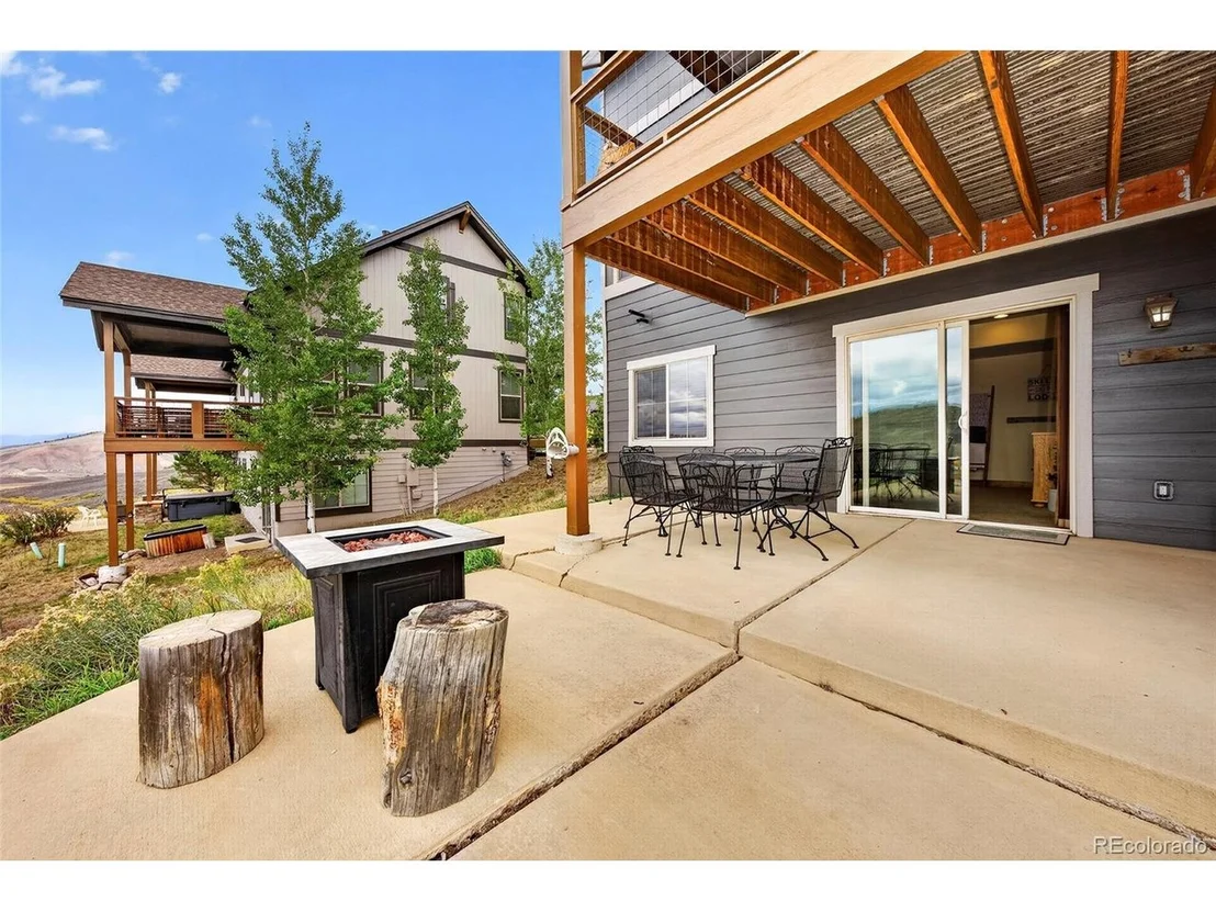 Photo of 103 Peak View Dr