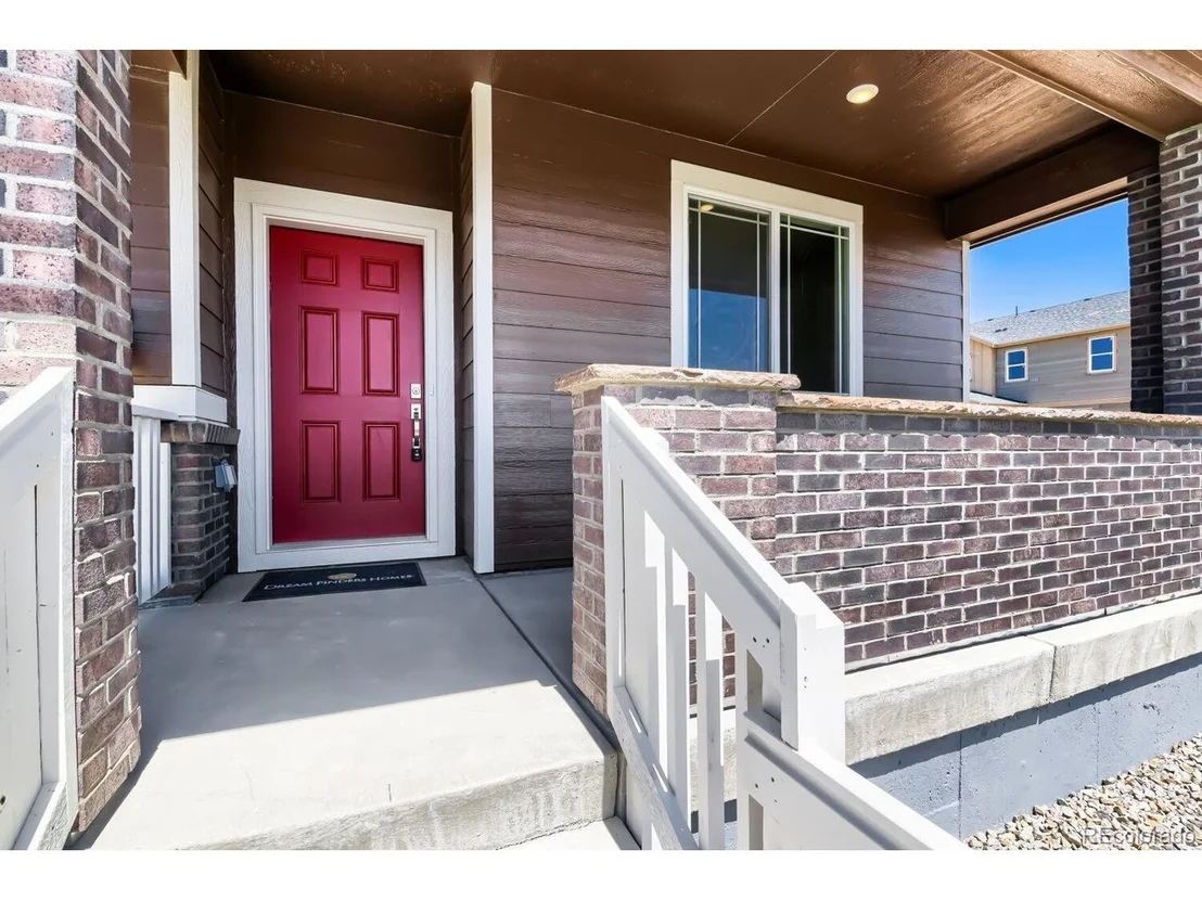 Photo of 46435 Heritage Ave